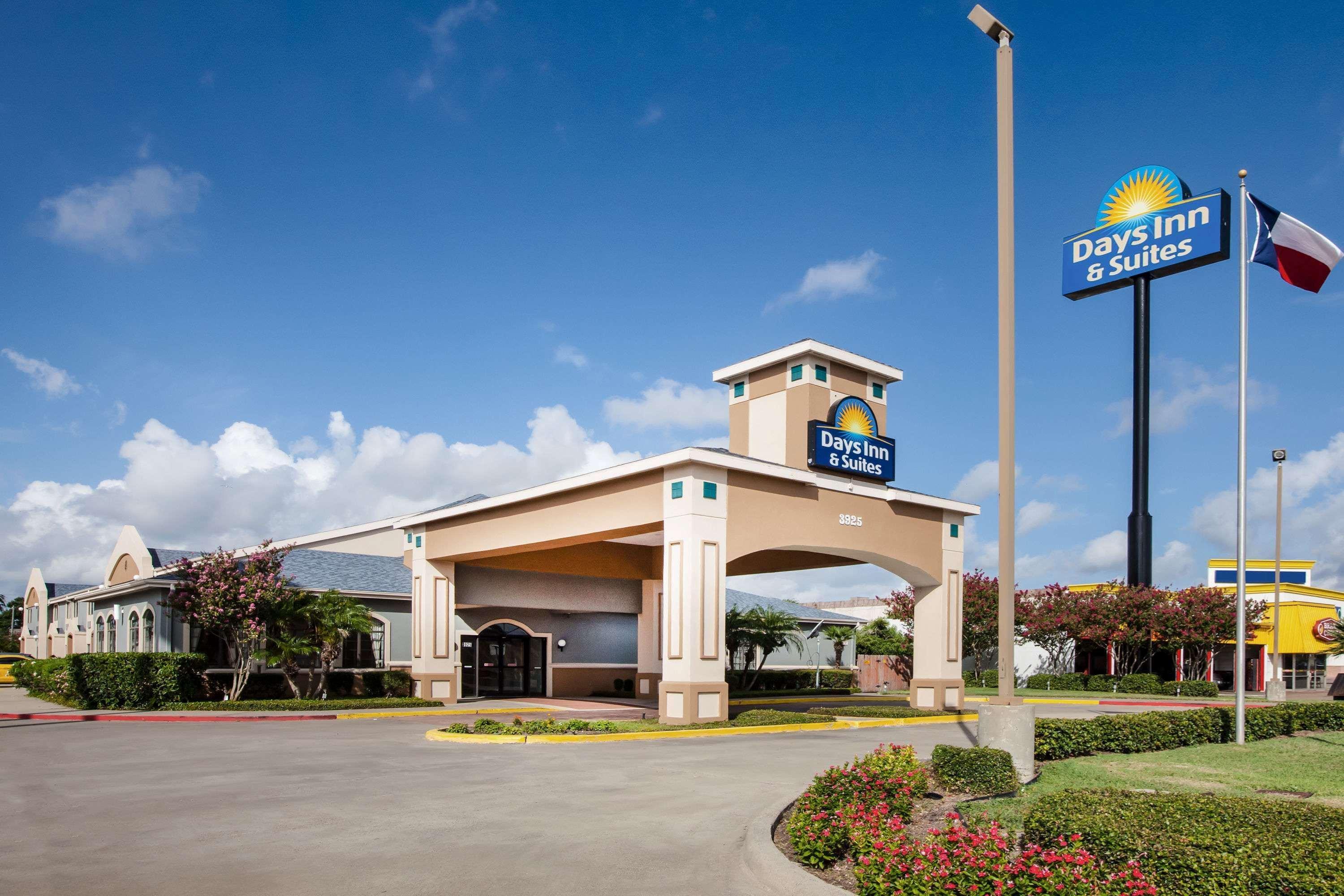 Days Inn & Suites By Wyndham Corpus Christi Central Exterior foto